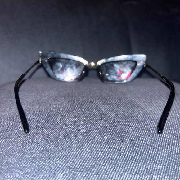 dolce and gabbana sunglasses - Picture 3 of 6